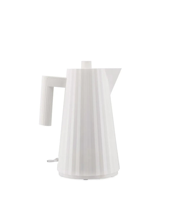 Alessi — Plissé MDL06 W | Bollitore elettrico in resina bianca — Alessi