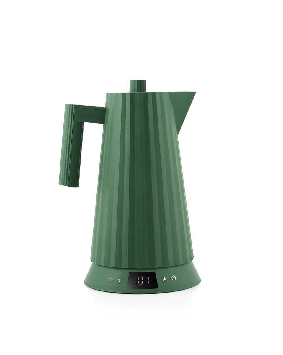 Alessi — Plissé MDL21 GR | Bollitore elettrico verde De Lucchi — design italiano Alessi