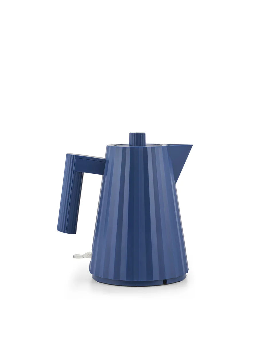 Alessi — Plissé MDL06 MDL06/1DAZ | Bollitore elettrico in resina blu — design italiano Alessi