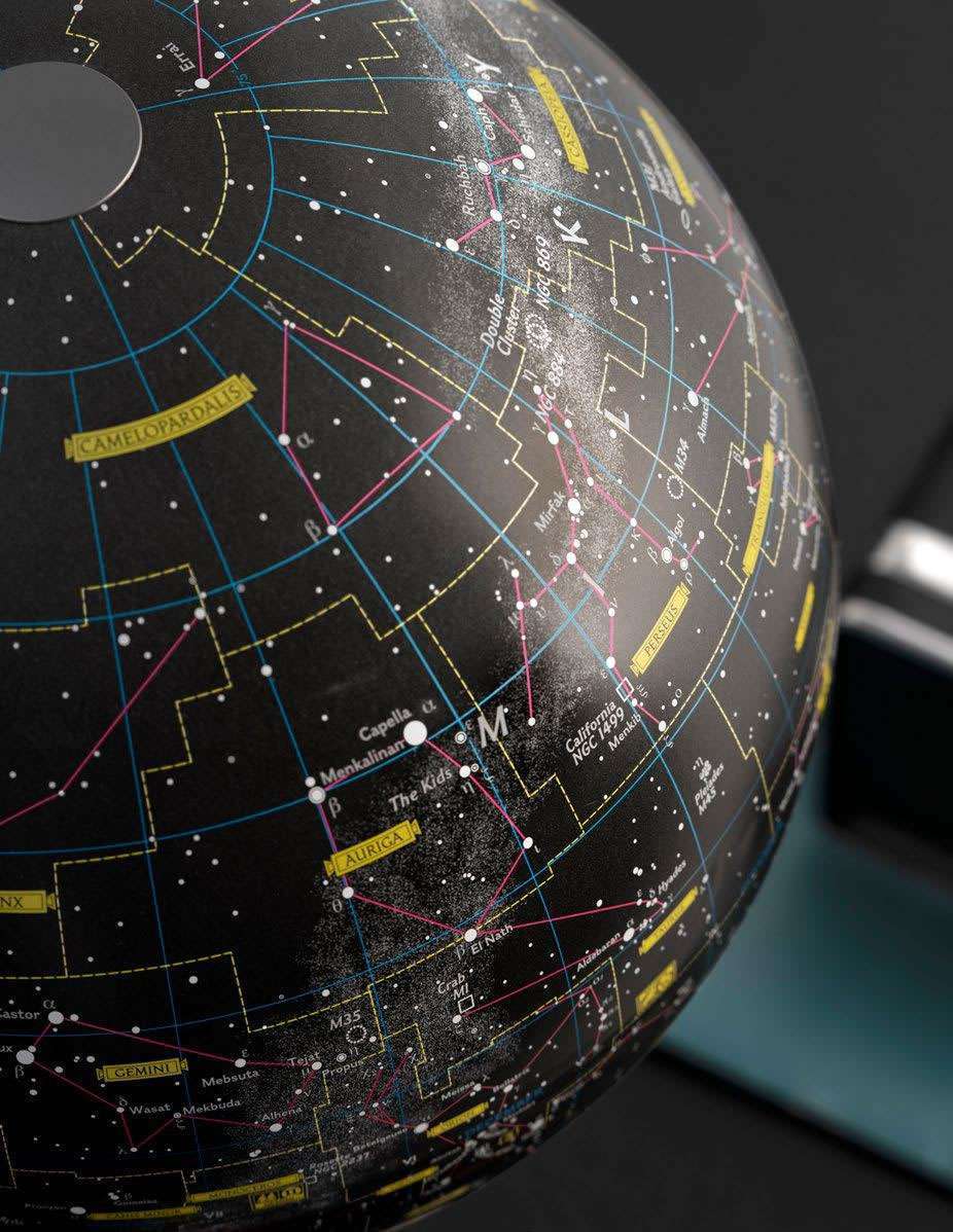 Atmosphere Heavens Posh Edition — globo celeste con nomenclatura astronomica