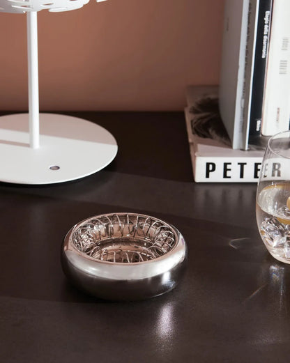 Alessi — Spirale 7690/12 | Posacenere Castiglioni in acciaio — dettaglio