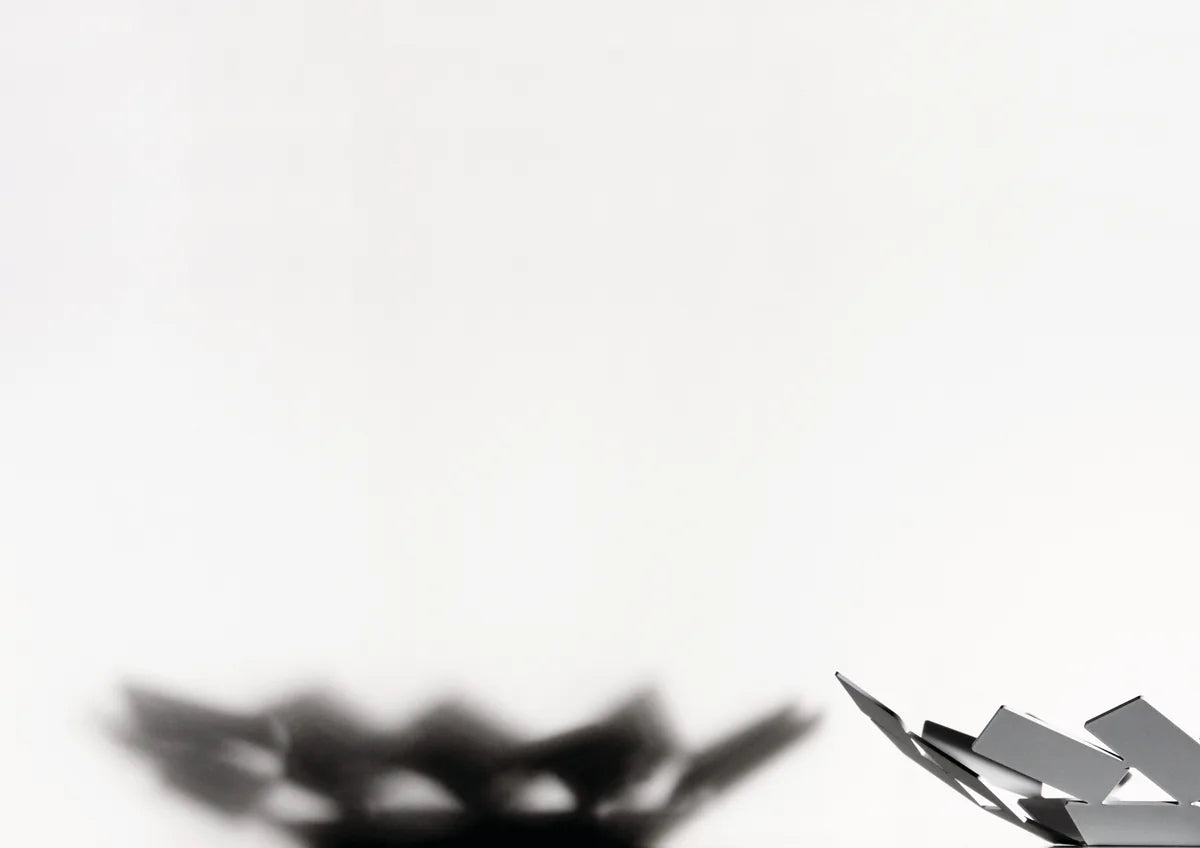 Alessi — MT01 B | La Stanza dello Scirocco, cestino nero — dettaglio