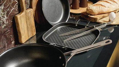Alessi — Pots&Pans JM114/28 JM114/28 B | Padella antiaderente ceramica — vista principale
