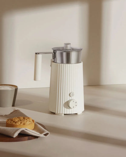 Alessi — Plissé MDL13B MDL13B/USA | Cappuccinatore ad induzione De Luc — dettaglio