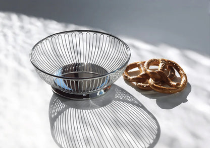 Alessi — 826/20 | Cestino rotondo a filo in acciaio inox — ambientazione
