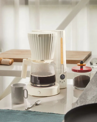 Alessi — Plissé MDL14 W | Caffettiera a filtro De Lucchi, bianco — vista laterale