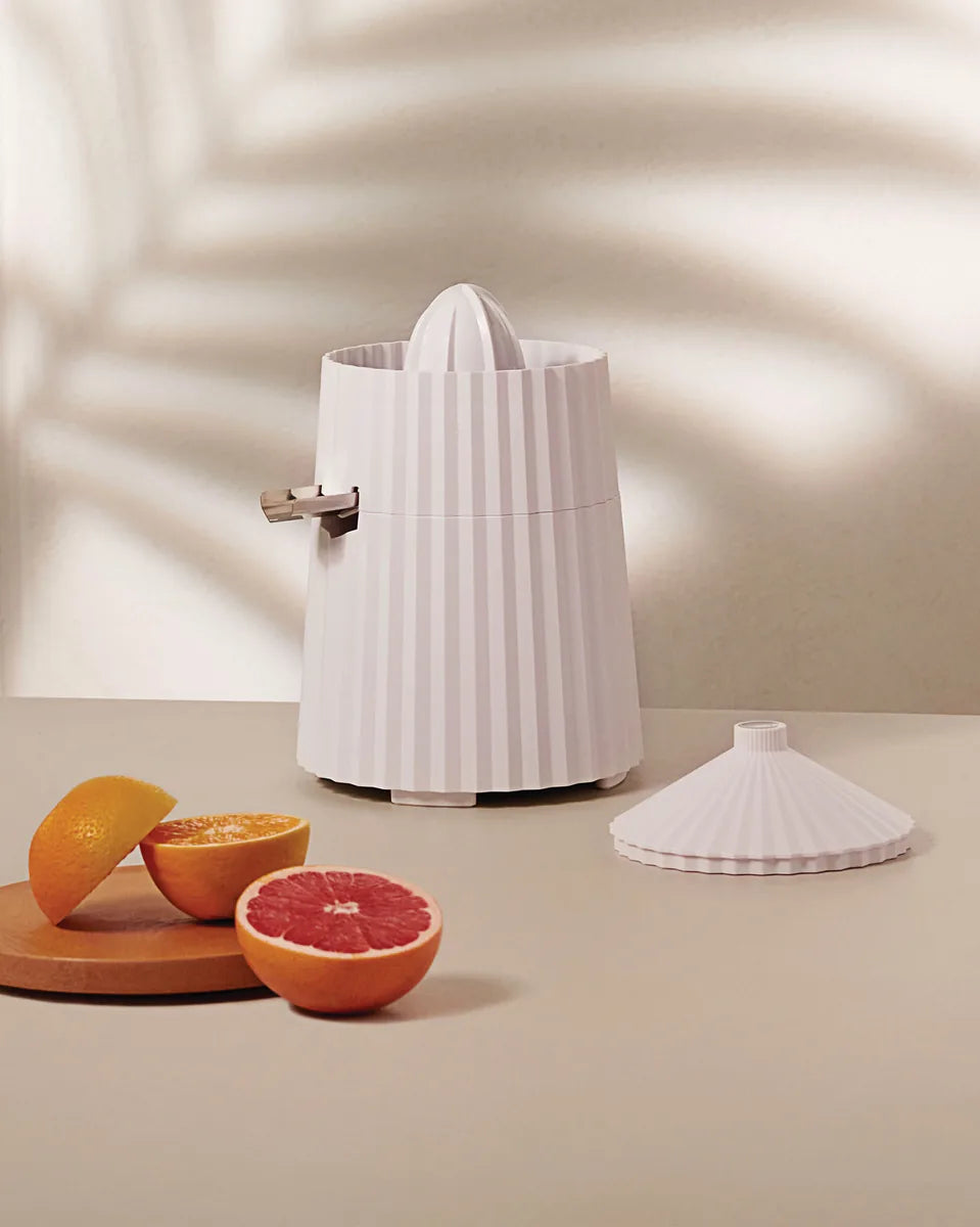 Alessi — Plissé MDL07 GR | Spremiagrumi elettrico verde De Lucchi — ambientazione