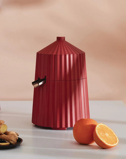 Alessi — Plissé MDL07G MDL07G/USA | Spremiagrumi elettrico De Lucchi g — ambientazione