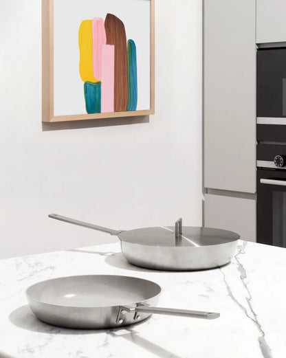 Alessi — Convivio DC304 | Padella grill in trilamina Chipperfield — vista laterale
