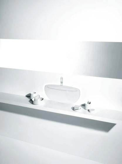 Alessi — Birillo PL03 W | Bicchiere portaspazzolini in PMMA bianco — ambientazione