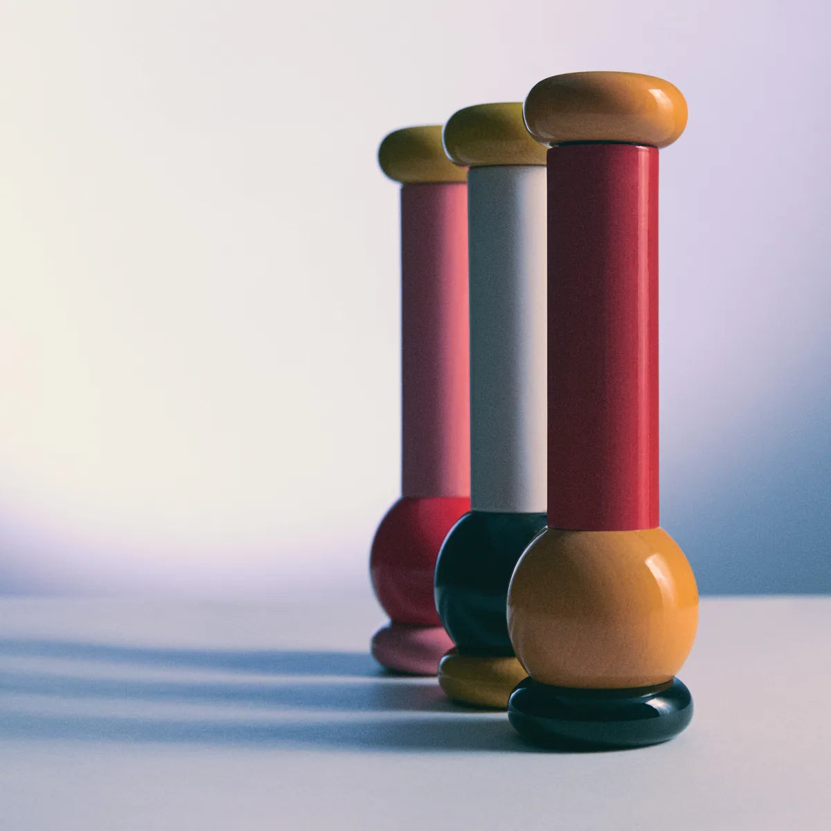Alessi — MP0210 2 | Macinaspezie in faggio Sottsass, rosso rosa giallo