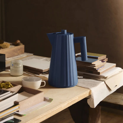 Alessi — Plissé MDL06 MDL06/1BUS | Bollitore elettrico nero De Lucchi