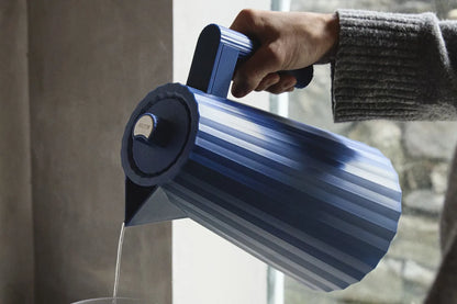 Alessi — Plissé MDL06 MDL06/1RUK | Bollitore elettrico in resina rosso
