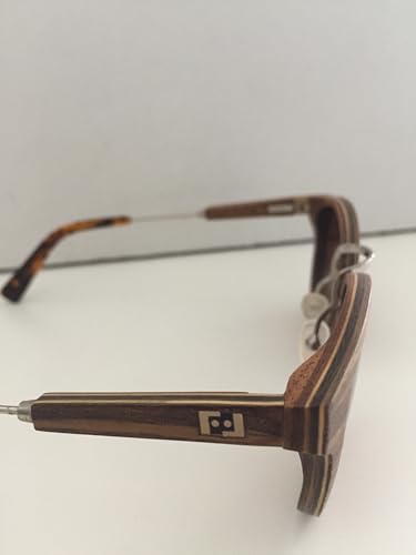 Stilmobili occhiali da sole unisex in legno marrone, accessorio elegante e sostenibile