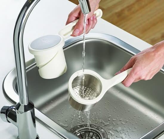 Joseph Joseph schiacciaspatate acciaio inox nylon design torsione