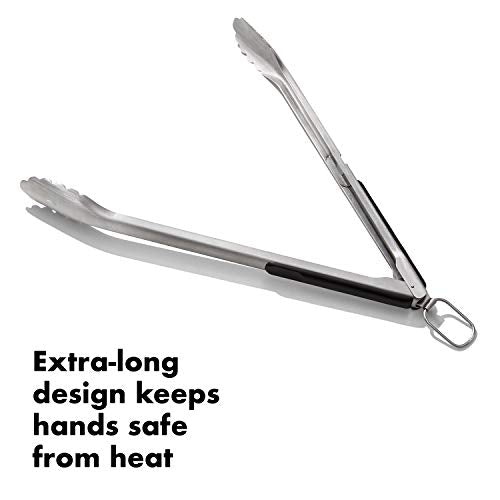 OXO Pinze Good Grips in acciaio inox con estremità frastagliate e apribottiglie integrato