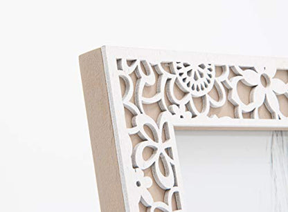 Mascagni portafoto in legno bianco con disegno tagliato al laser, design italiano