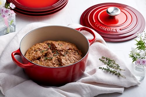 Le Creuset Cocotte rotonda Evolution in ghisa colore rosso - Stilmobili