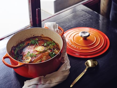 Le Creuset Cocotte rotonda Evolution in ghisa colore rosso - Stilmobili