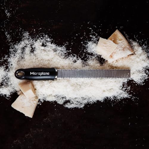 Microplane Zester grattugia acciaio inossidabile con manico ergonomico e cover protettiva