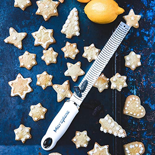 Microplane Zester grattugia acciaio inossidabile con manico ergonomico e cover protettiva