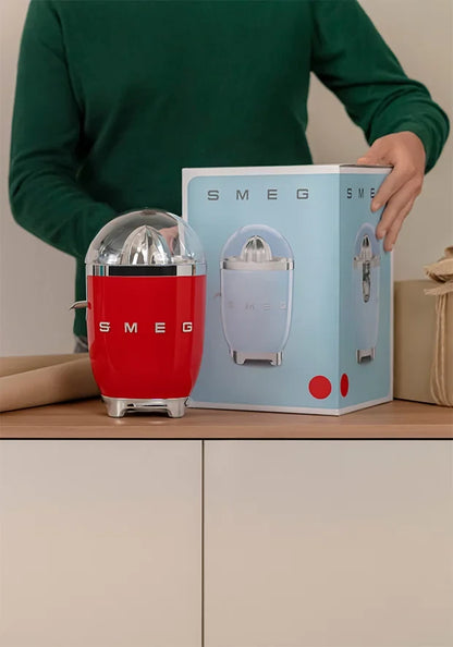 CJF11RDEU__smeg-spremiagrumi-elettrico-50s-style-rosso-05