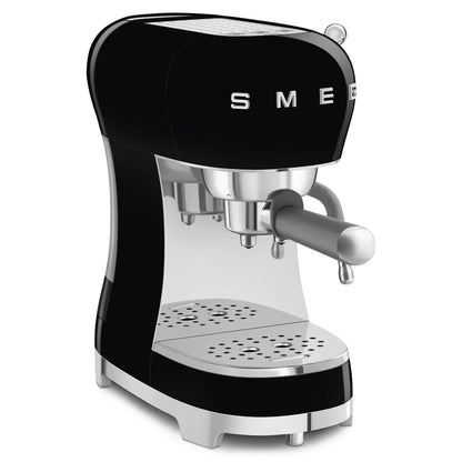 ECF02BLEU__smeg-macchina-caffe-espresso-manuale-50s-style-nero-03