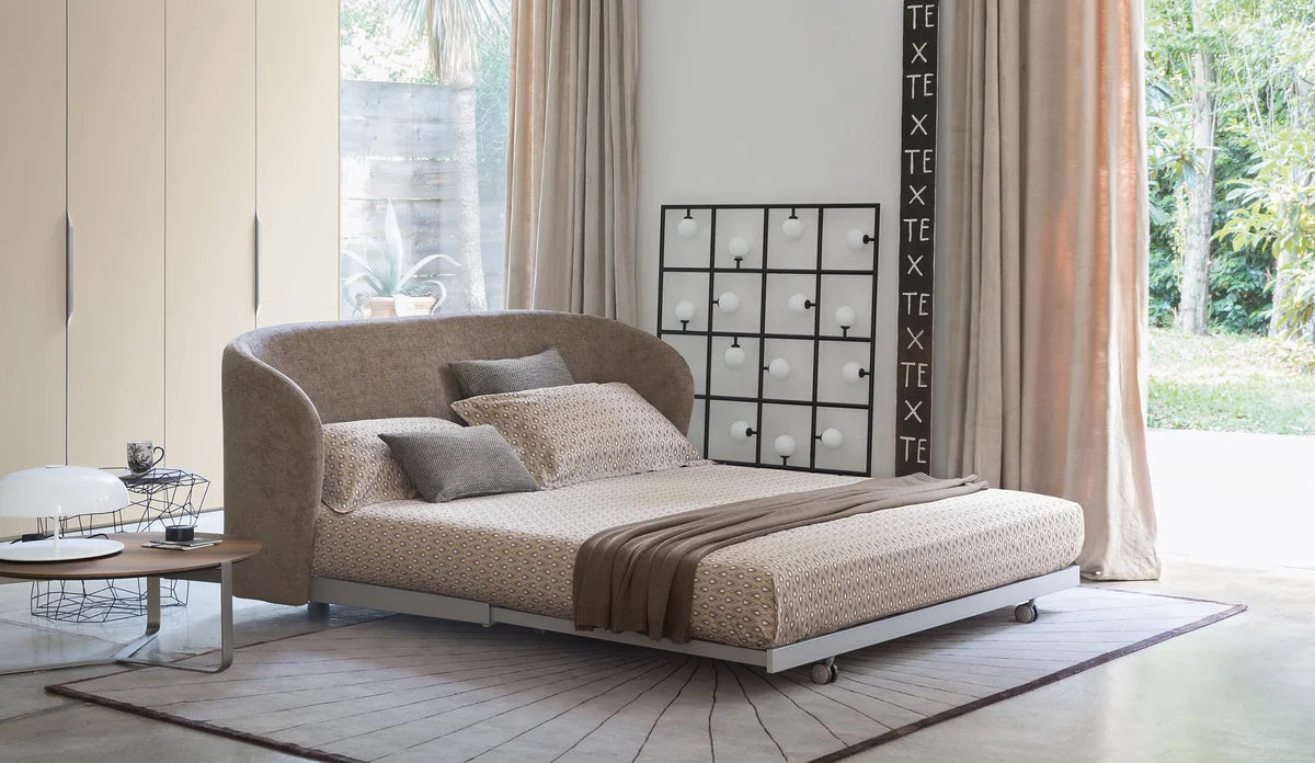 Flou Céline divano trasformabile in letto matrimoniale, design italiano sfoderabile