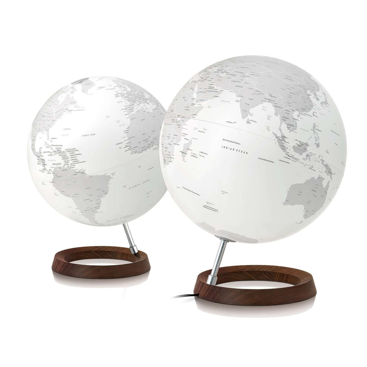 Atmosphere Full Circle Reflection — sfera geografica Ø 30 cm illuminata LED, calore del legno e metallo