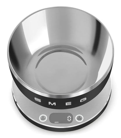 KSC01BLMWW__smeg-bilancia-cucina-digitale-50s-style-nero-opaco-05