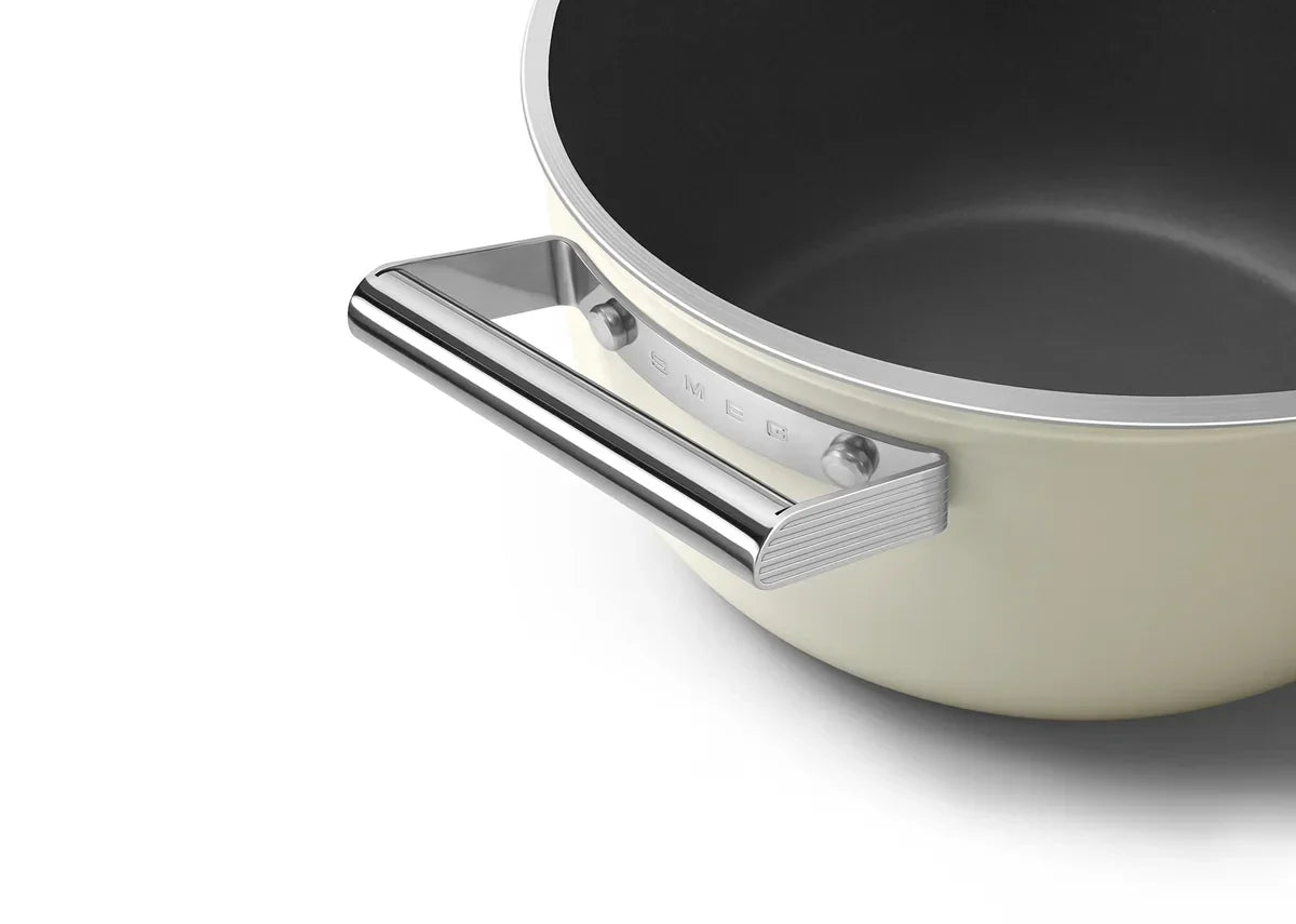 CSF2412CRM__smeg-casseruola-2-manici-24cm-ceramico-panna-opaco-05