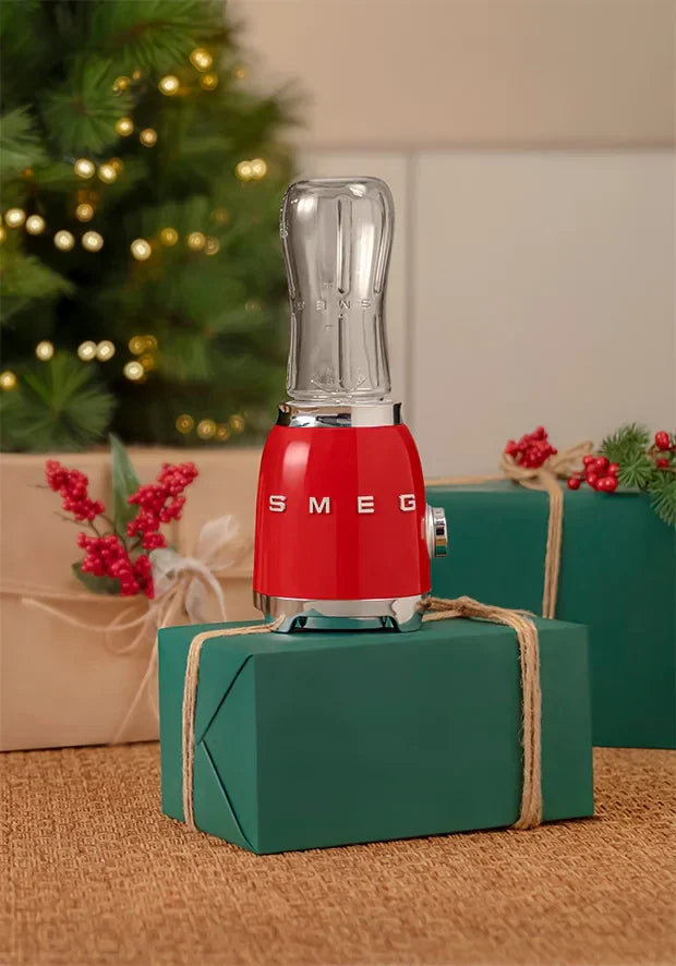 PBF01RDEU__smeg-frullatore-compatto-50s-style-rosso-08