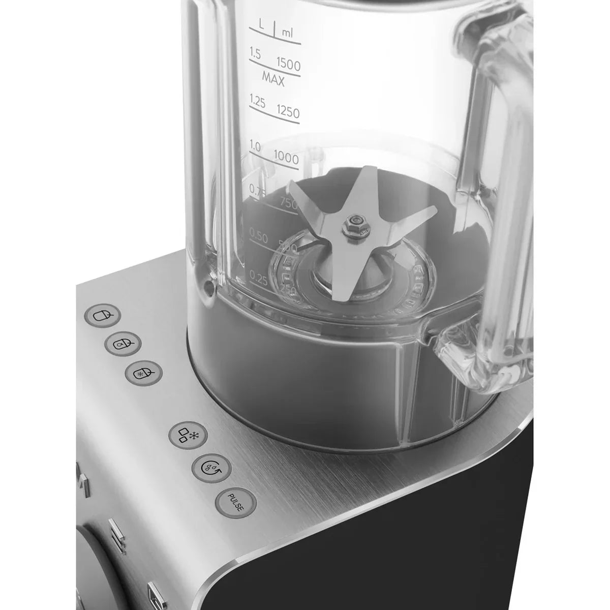 BLC02BLMEU__smeg-frullatore-da-tavolo-alte-prestazioni-nero-opaco-05