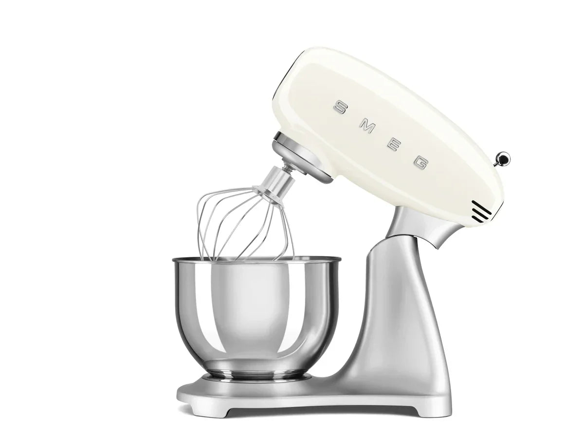 SMF04CREU__smeg-impastatrice-standard-50s-style-panna-03
